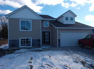 210 Kathy Cir, Linden, MI 48451