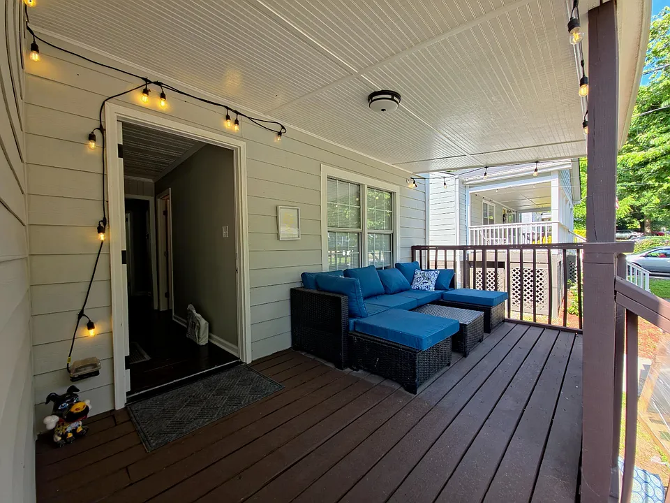 214 Maple St