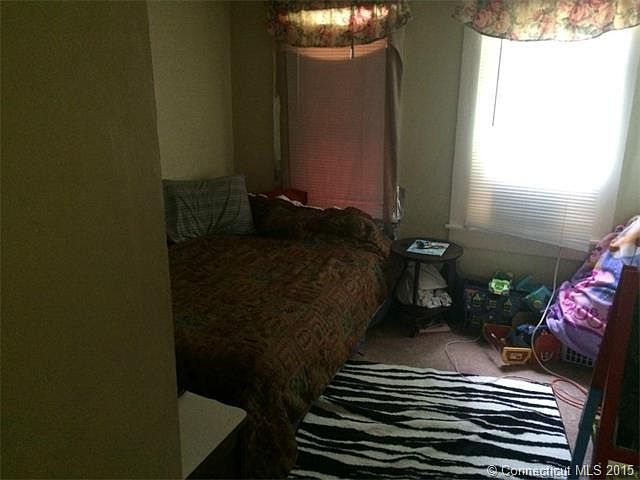 2nd image of 13B Park Ave