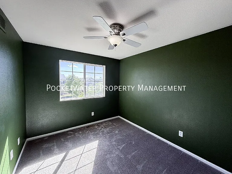 2127 Mountain Iris Dr — Photo 11