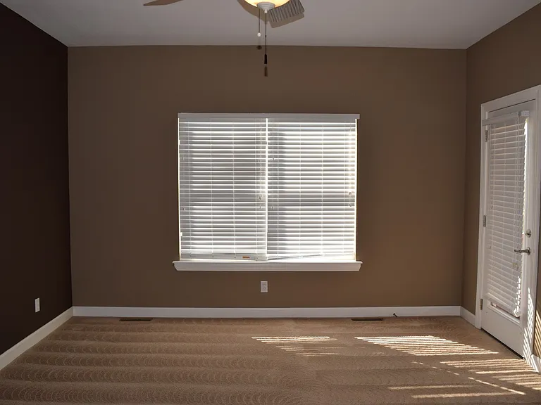 16218 Heartland Ln — Photo 38