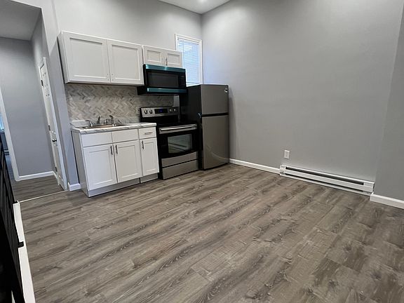 5th image of 3063 N Sydenham St Unit B