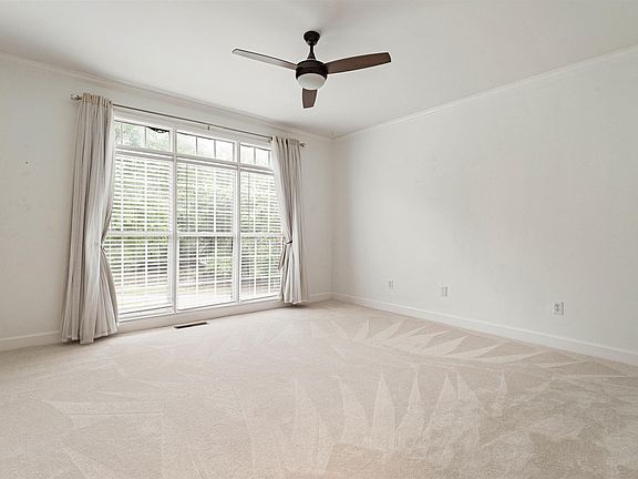 5th image of 211 Weatherly Club Dr