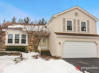 1190 Bristol Trail Rd, Lake Zurich, IL 60047