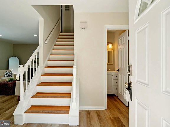 3rd image of 20 Big Acre Sq Unit 22-10