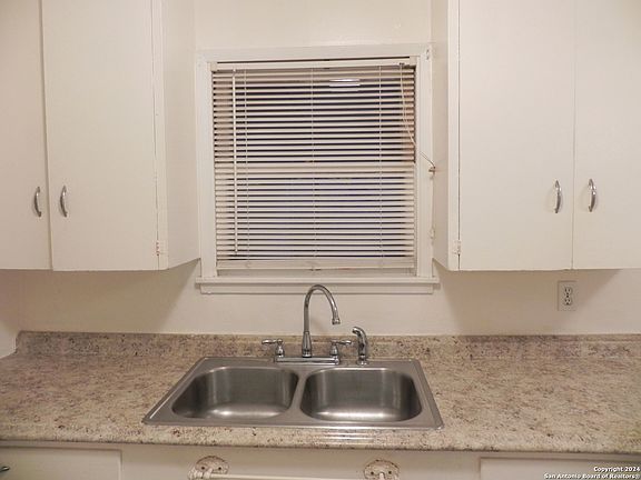 3rd image of 3742 PORTSMOUTH DR