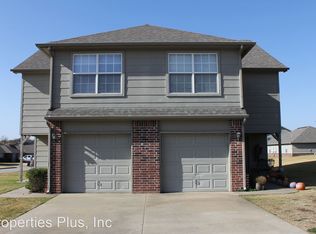 975 Pebble Brk, Catoosa, OK 74015