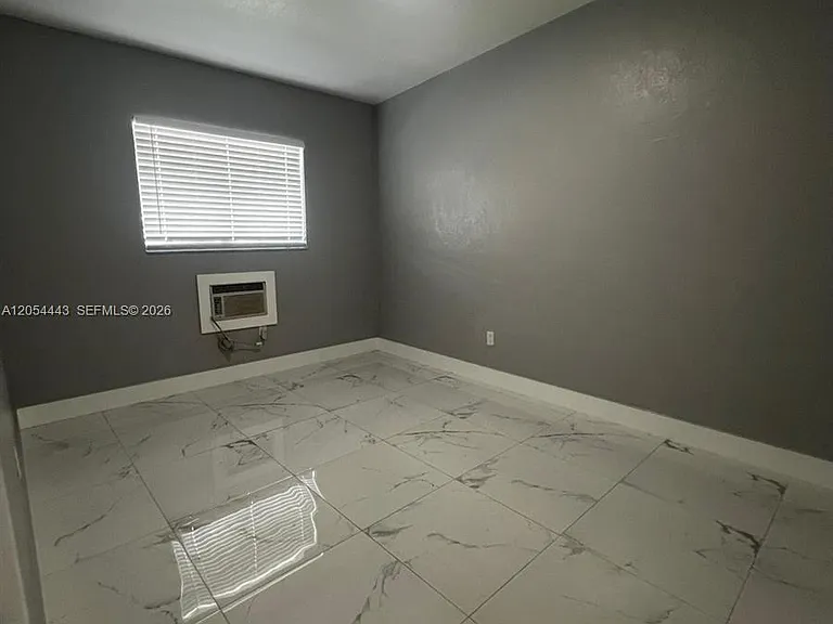2081 NW 30th St #4 — Photo 3