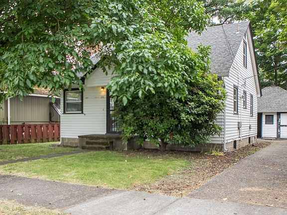 3rd image of 914 Grace St