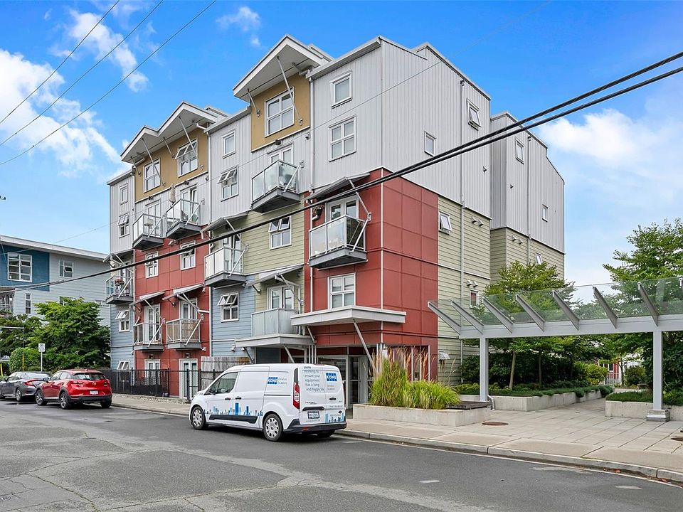 1st image of 787 Tyee Rd #204