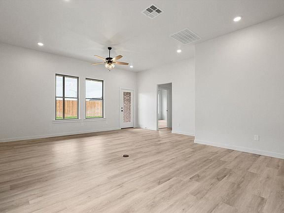 3rd image of 6006 Venita Ave