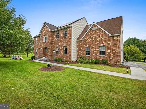 19 Deep Powder Ct, Woodstock, MD 21163