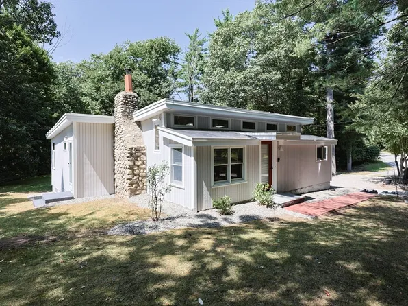 183 Mountain St, Sharon, MA 02067