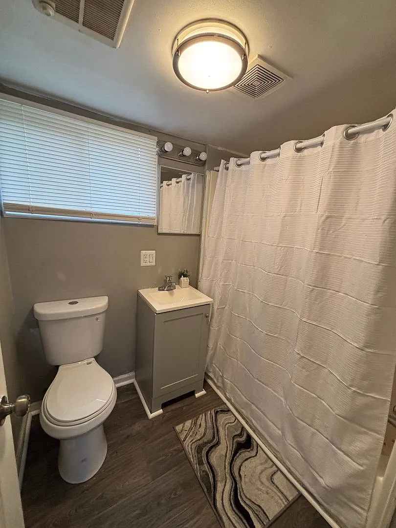 Coming Soon! 2 Bed / 1 Bath — Photo 3