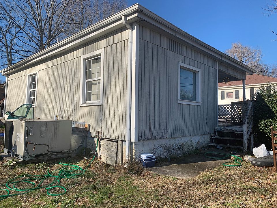 2nd image of 116 Shelbyville Mills Rd