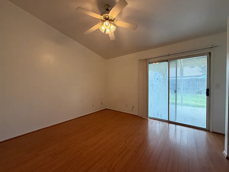 2350 E Fallbrook Ave #9 — Photo 17