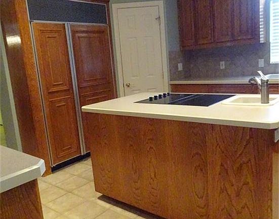 Large kitchen with Sub-zero fridge and plenty of cabinet space