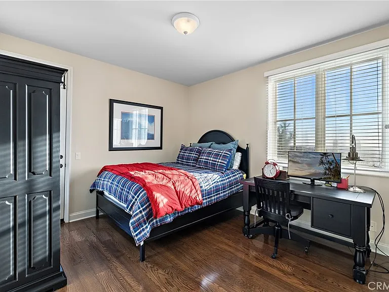 110 Sidney Bay Dr — Photo 12