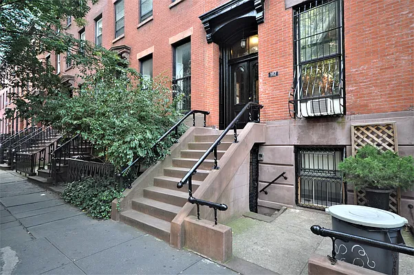 Rented by Corcoran | media 15