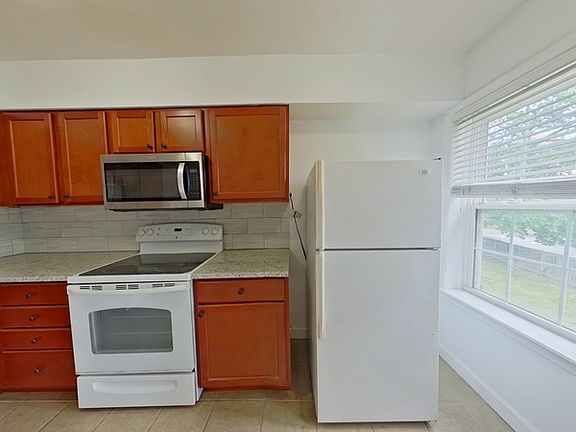 4th image of 8154-56 Whitburn Dr Unit 56-2W