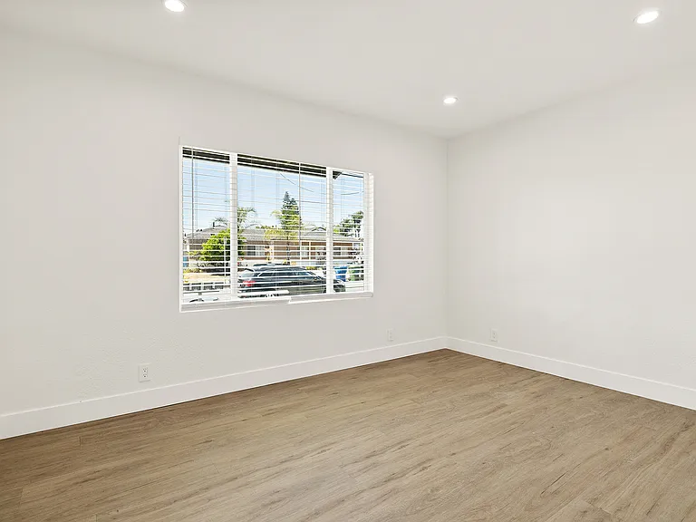 7836 Claybeck Ave — Photo 8