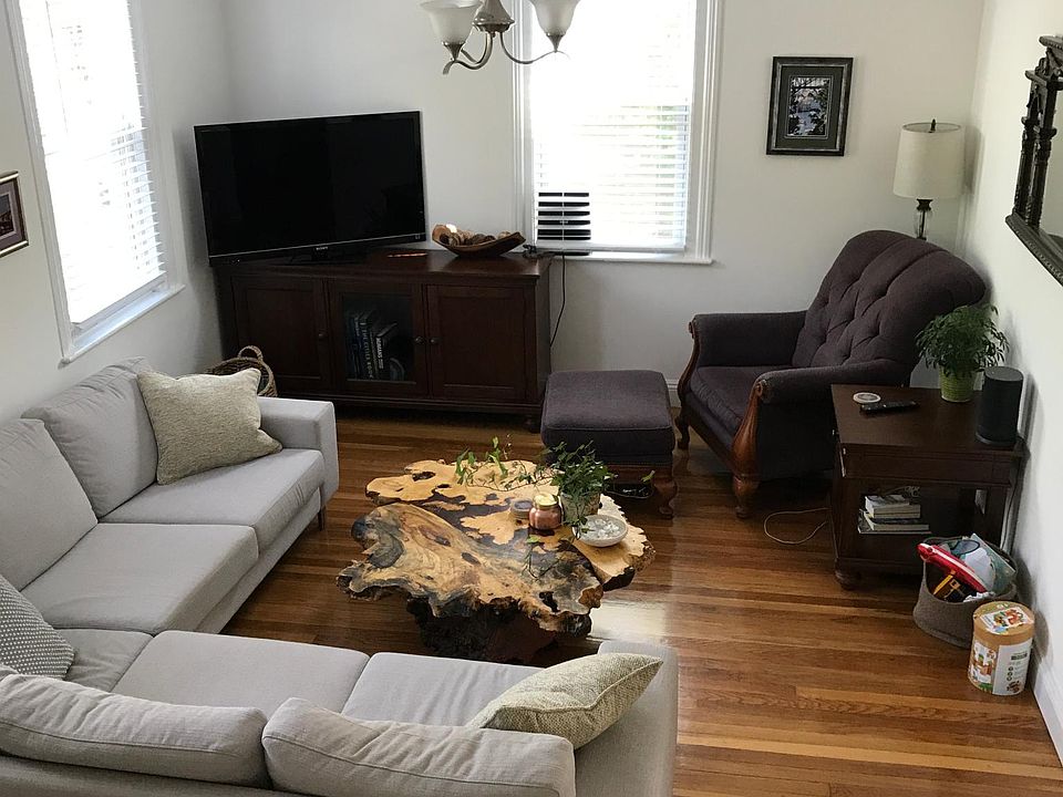 Main level living room