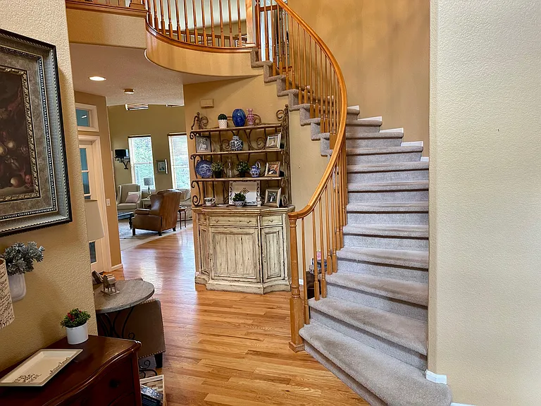 1931 Green Wing Dr — Photo 2