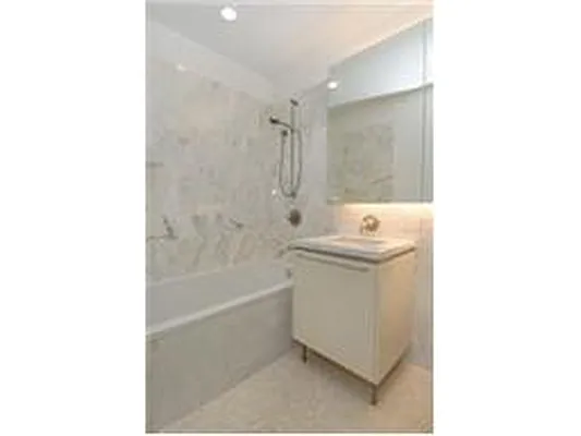 Rented by Douglas Elliman | media 14