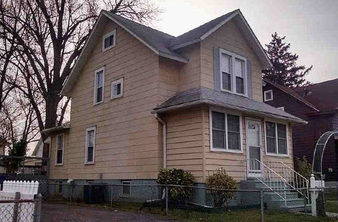 2nd image of 150 Linden Ave