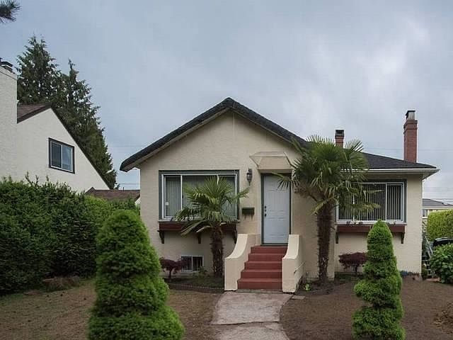 1st image of 395 W 49th Ave