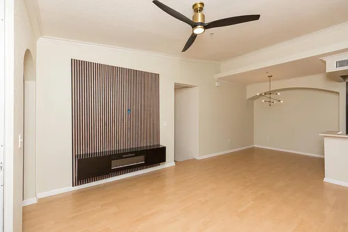 10075 Gate Pkwy N #405 Photo 1