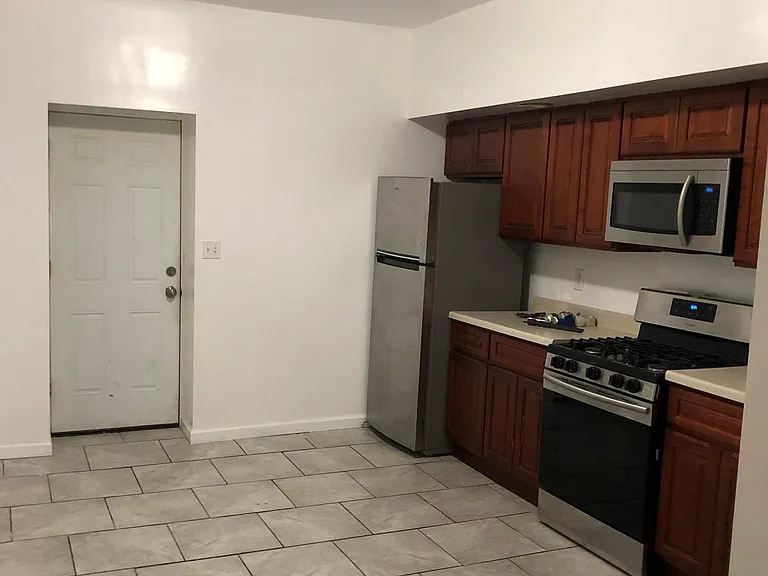 471 2nd St #1-F — Photo 2