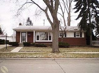 3531 Ward St, Trenton, MI 48183