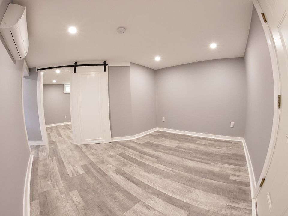 1st image of 240 Elwyn Rd