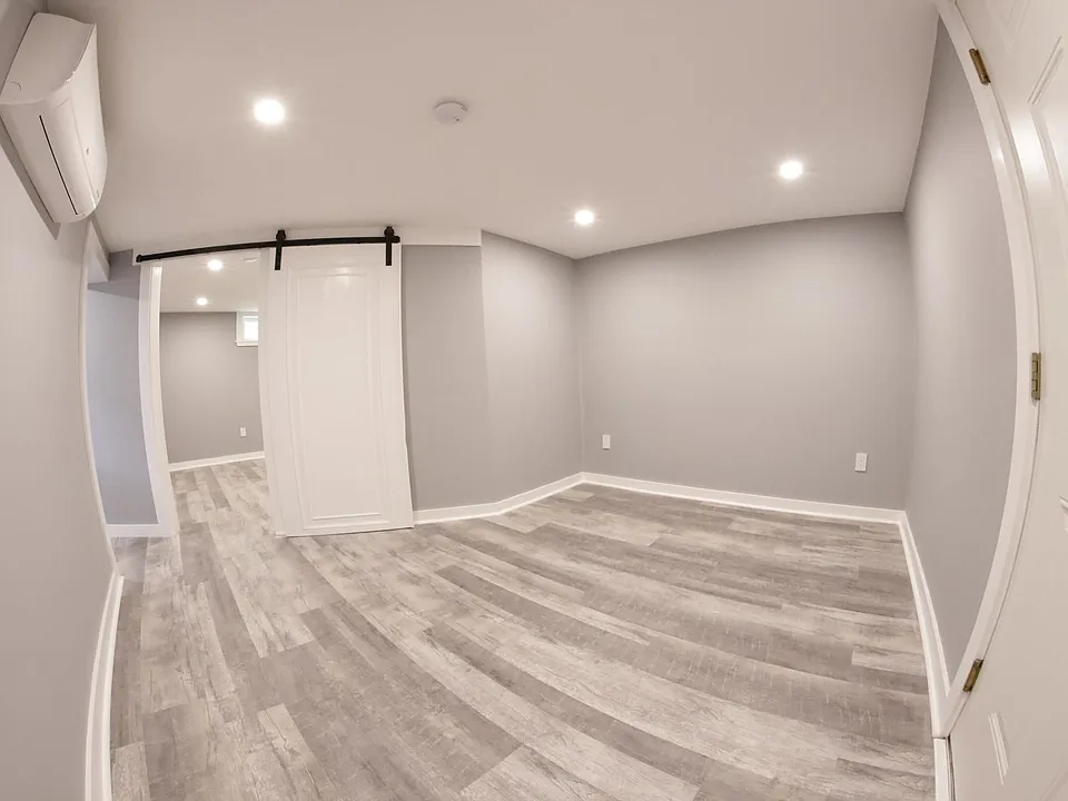240 Elwyn Rd
