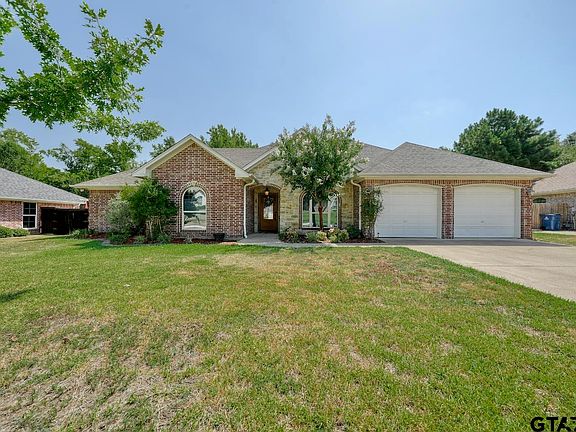 5th image of 209 Heritage Ct