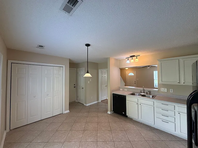 3402 Southern Ginger Dr — Photo 5