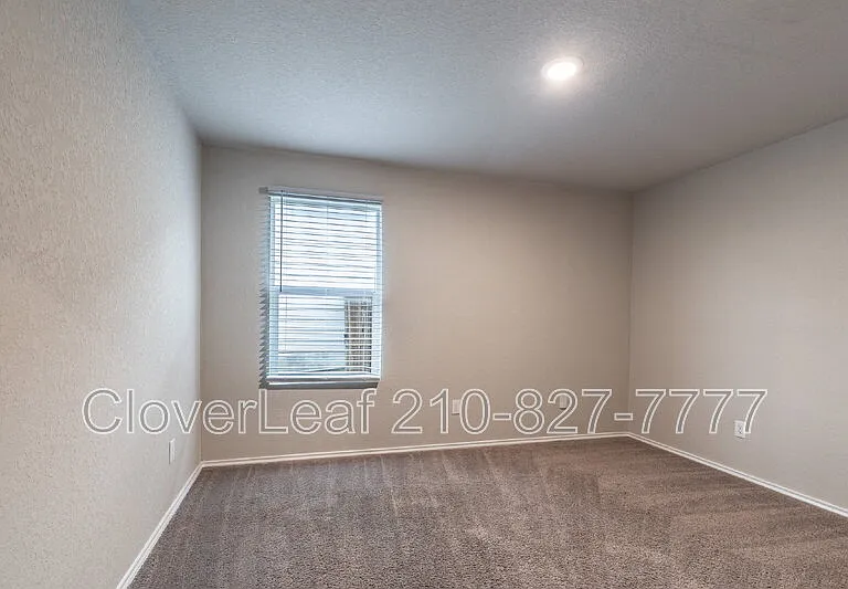 2815 Rosefinch — Photo 24