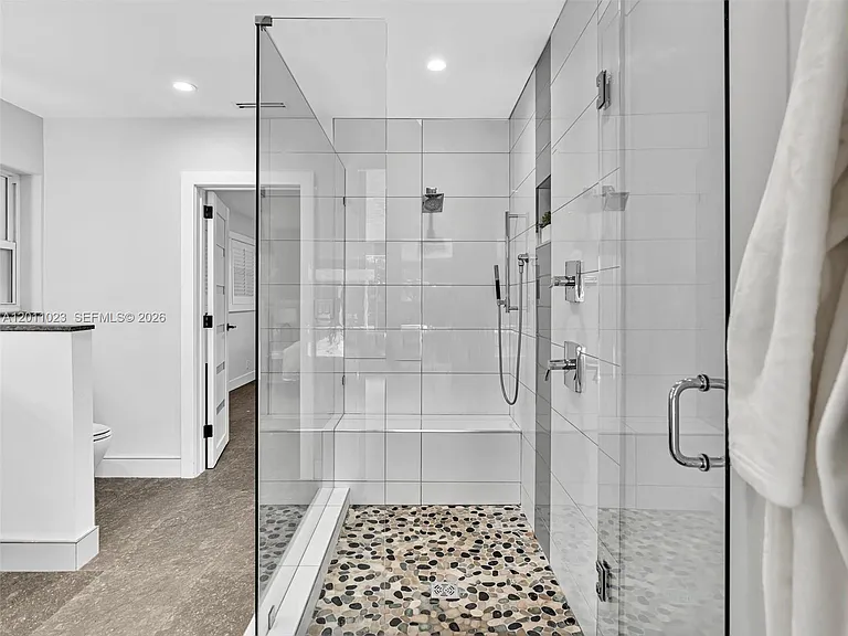 840 S Southlake Dr — Photo 87