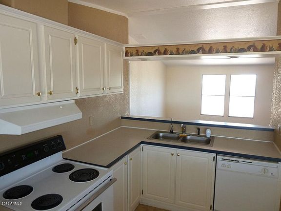 4th image of 30711 W Lynwood St