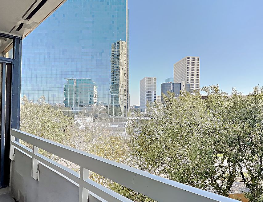 1st image of 14 Greenway Plz Unit 5O