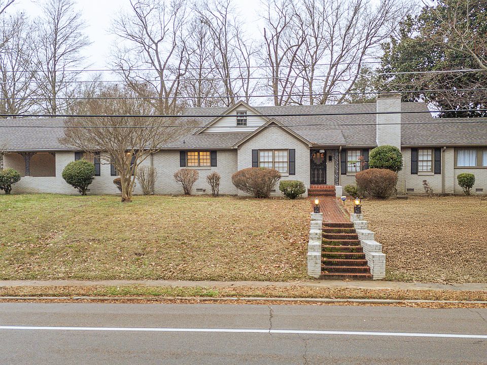1st image of 809 N Washington Ave