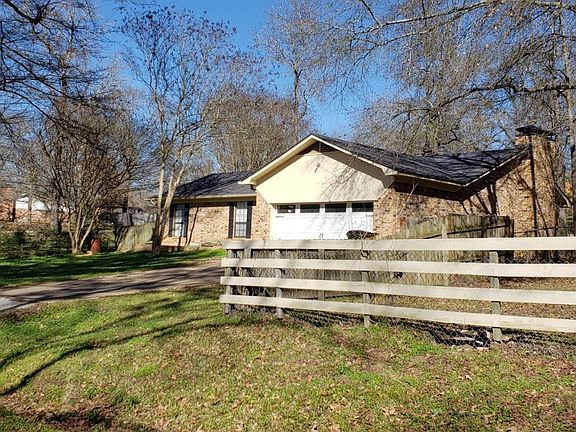 2nd image of 10193 Creek Bend Dr