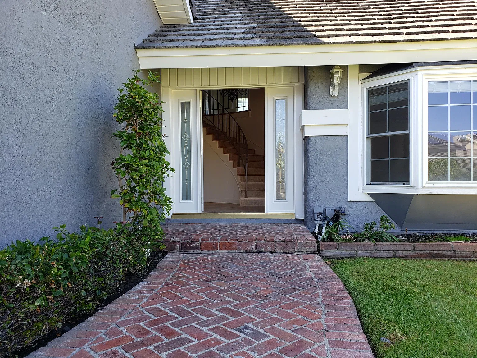 5 bed, 2920 sqft, $6,500 — Photo 3