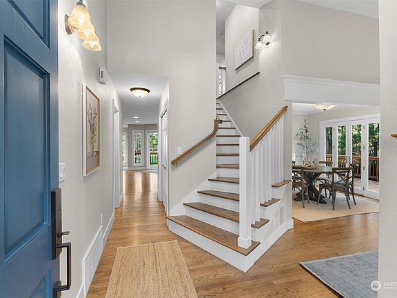 4th image of 4530 243rd Avenue NE