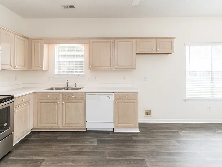 1322 Deer Trail Rd — Photo 28
