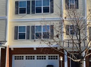 558 Abbey Village Cir, Midlothian, VA 23114
