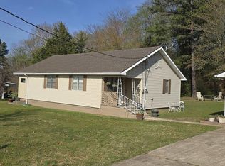 200 N Center St, Marshall, AR 72650