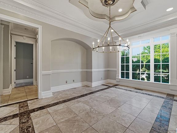 5th image of 1405 Sutherland Pl