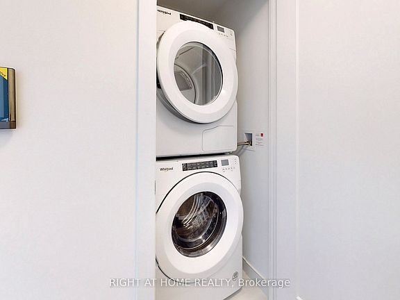 5th image of 585 Bloor St E #3322
